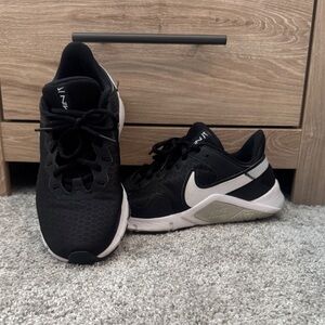 Nike Black and White Athletic Shoes
